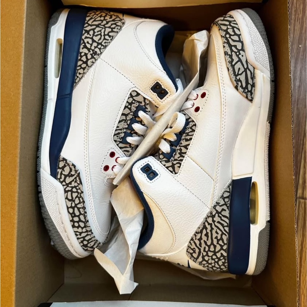 Air Jordan 3 Retro OG BG- True Blue. Youth size 6 - Picture 2 of 6